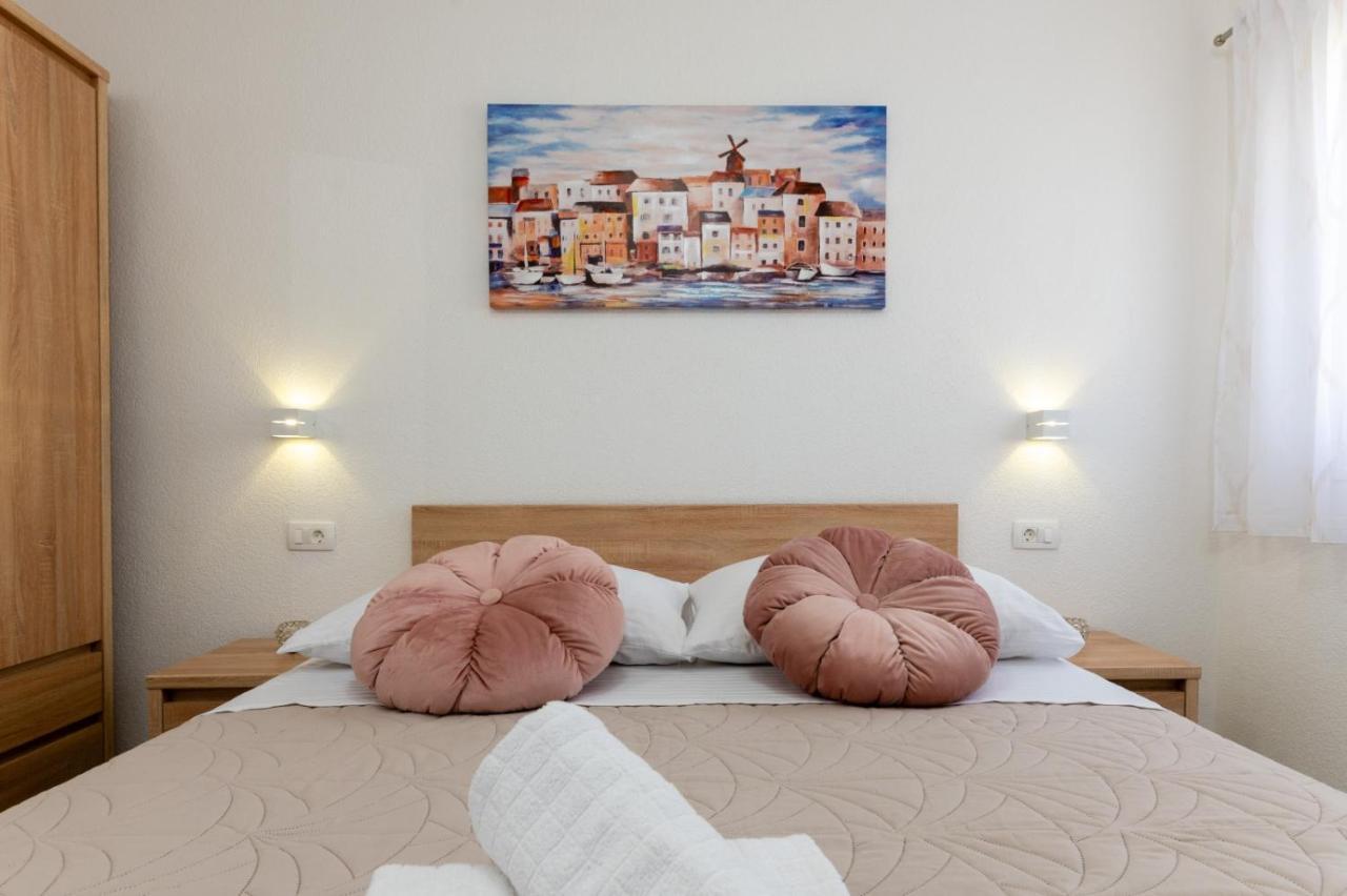 Apartment Vuletin Kaštela المظهر الخارجي الصورة