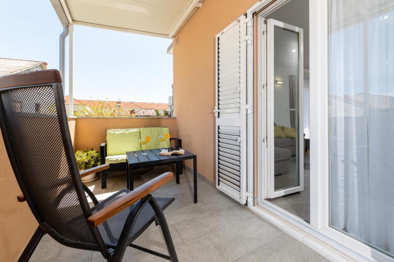Apartment Vuletin Kaštela المظهر الخارجي الصورة
