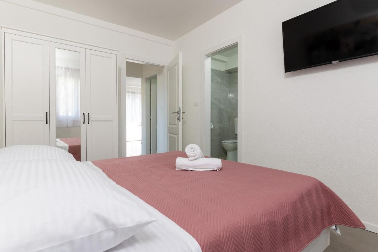 Apartment Vuletin Kaštela المظهر الخارجي الصورة