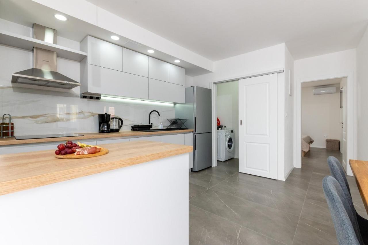 Apartment Vuletin Kaštela المظهر الخارجي الصورة